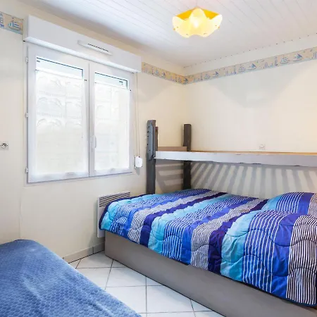 Charming Holiday In With Private Terrace Feriehus